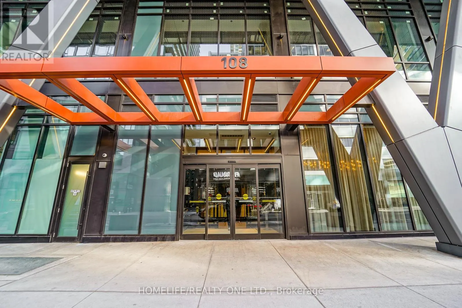4505 - 108 PETER STREET