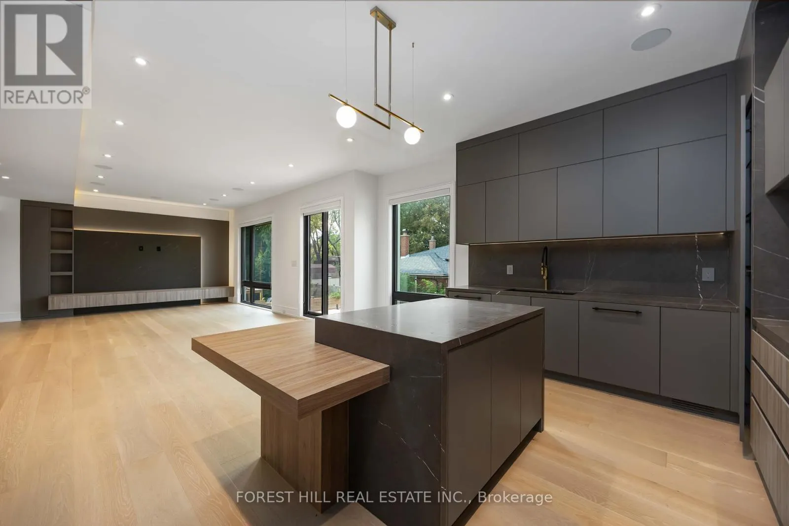 38 BEVDALE ROAD