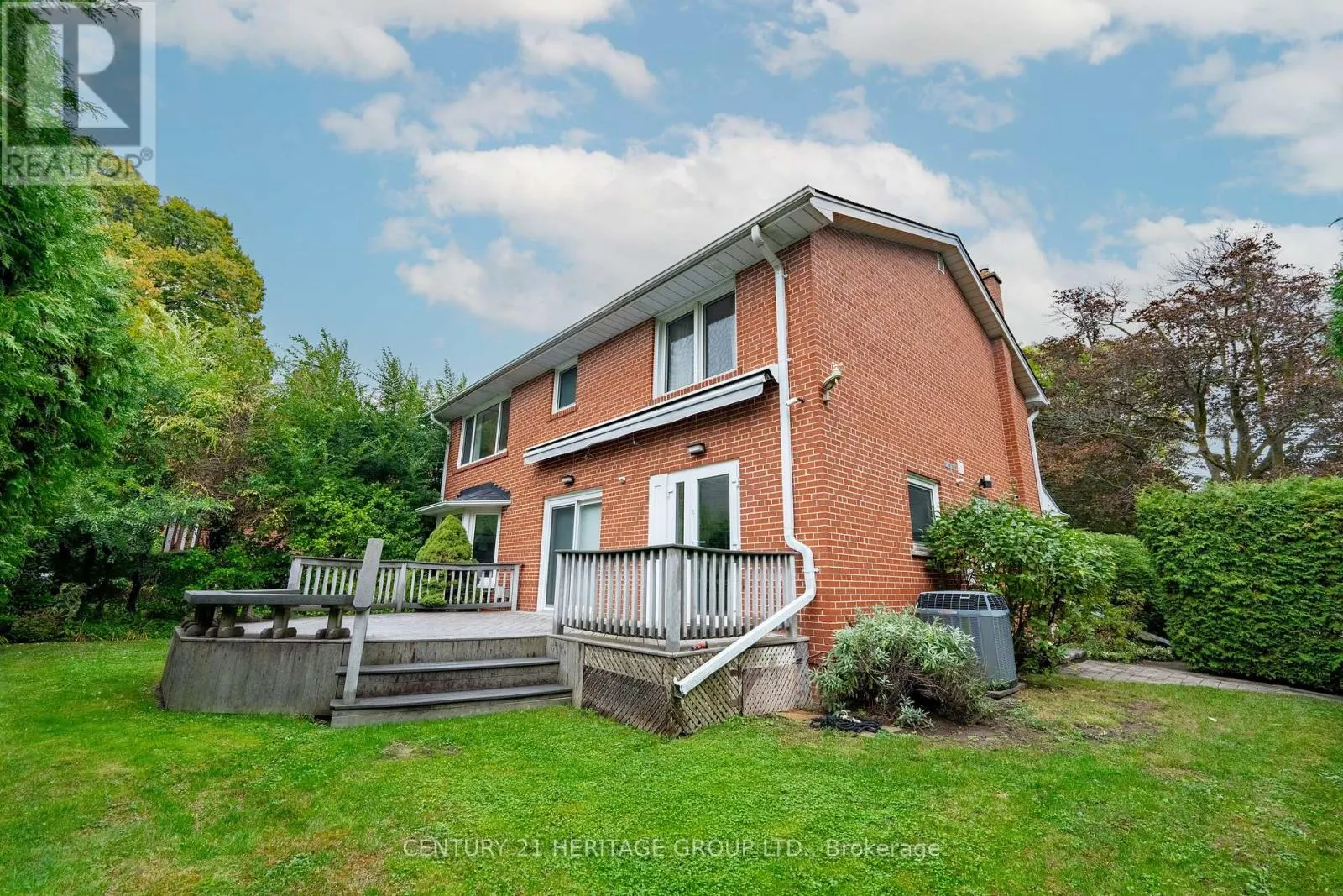 61 FOURSOME CRESCENT