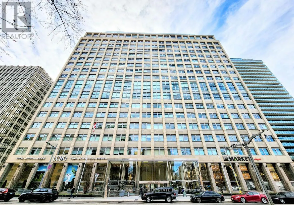 416 - 111 ST CLAIR AVENUE