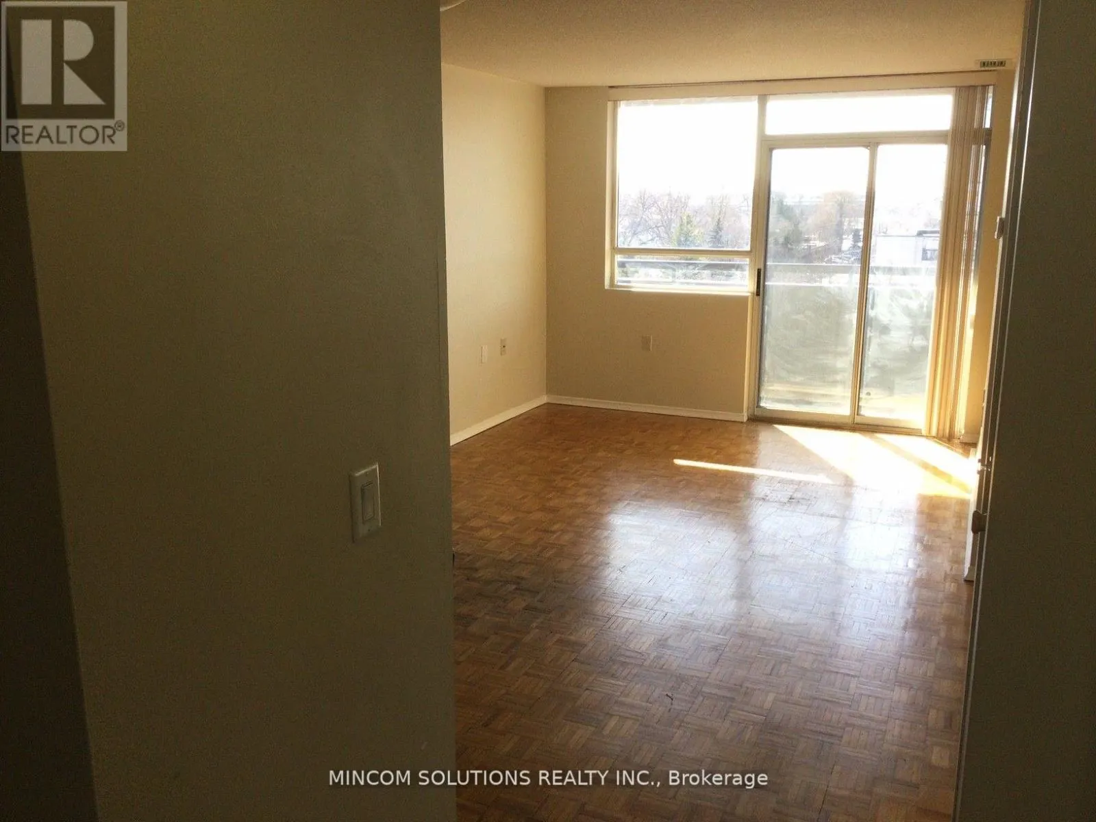 507 - 555 WILSON HEIGHTS BOULEVARD