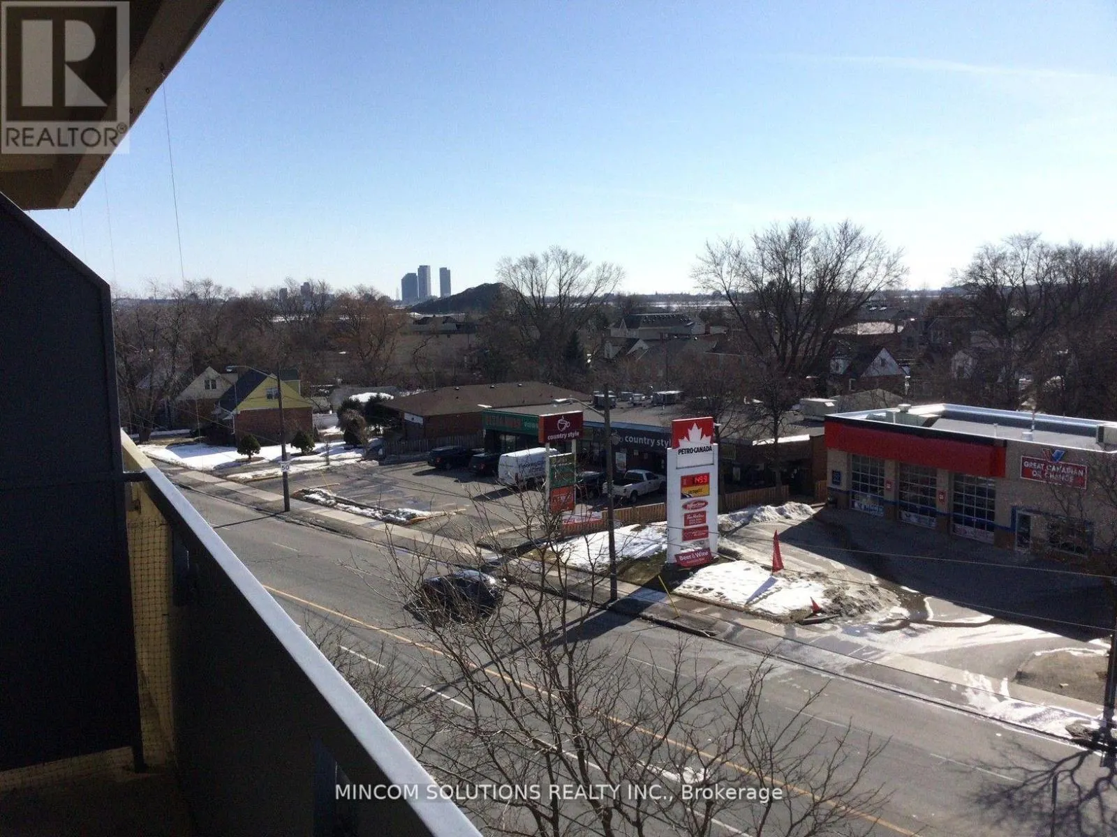 507 - 555 WILSON HEIGHTS BOULEVARD