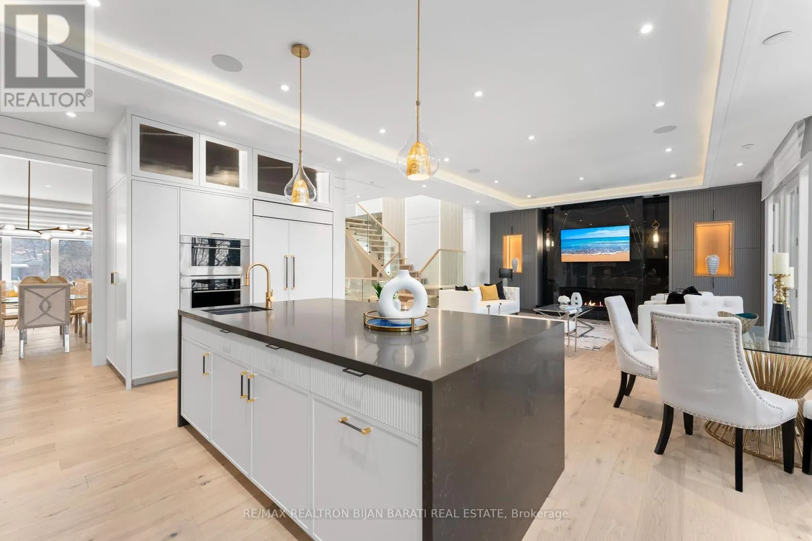 20 TOBRUK CRESCENT