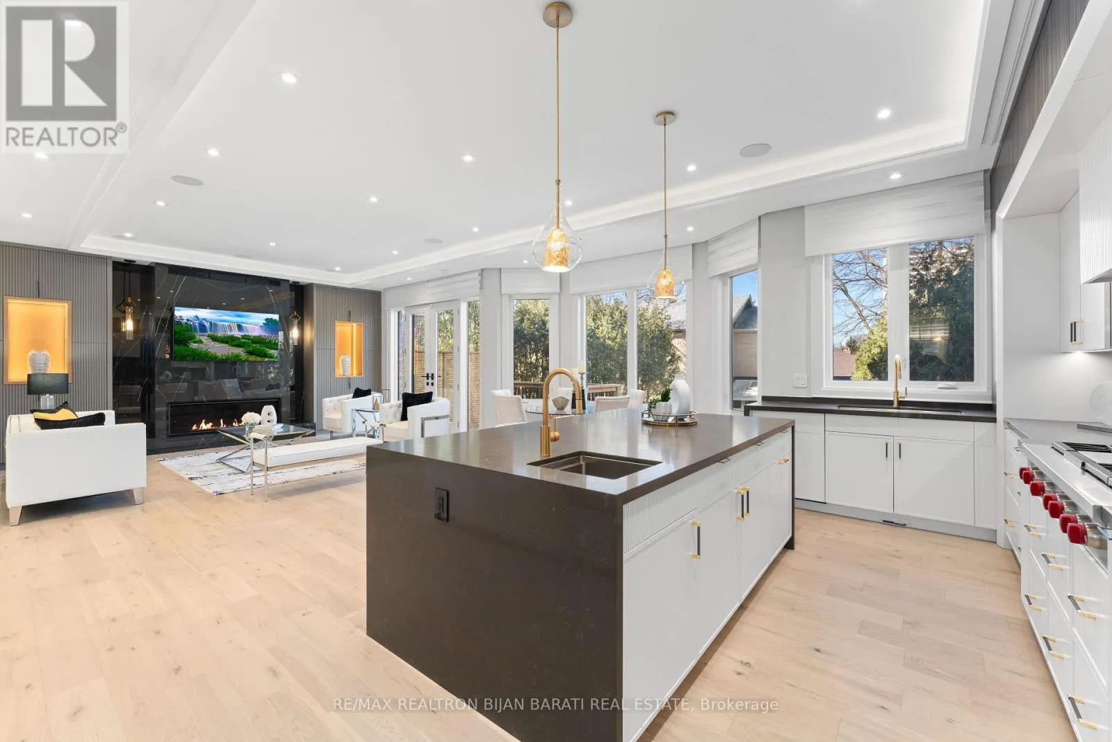 20 TOBRUK CRESCENT
