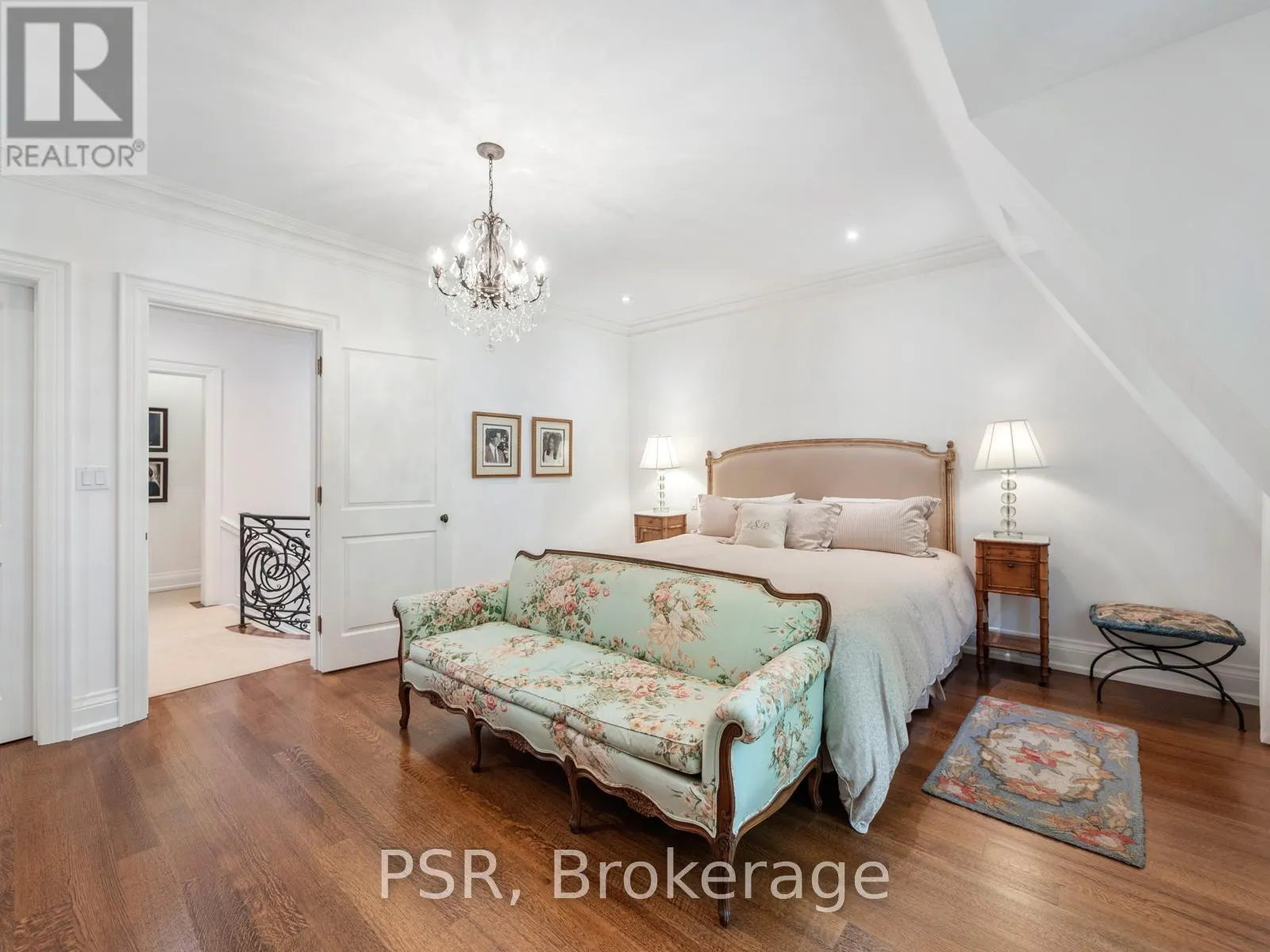 48 BERNARD AVENUE