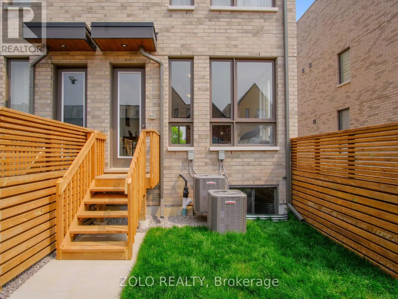 30 DEEP ROOTS TERRACE