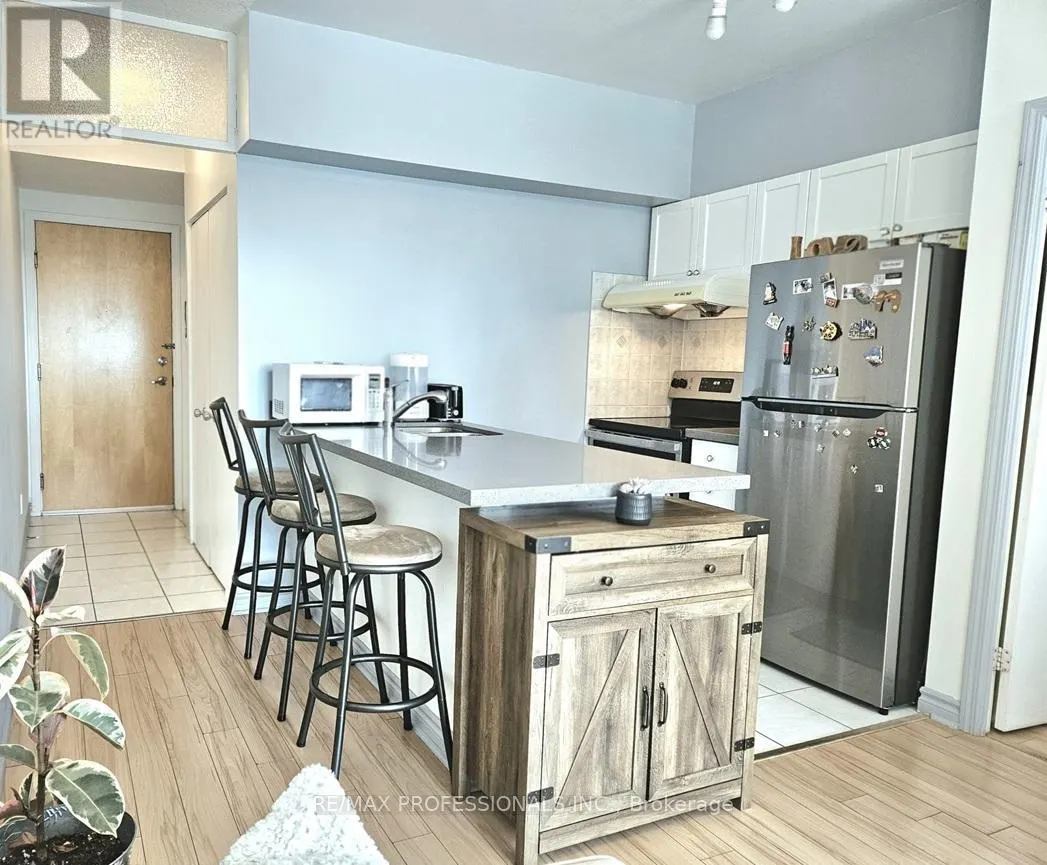 1028 - 600 QUEENS QUAY