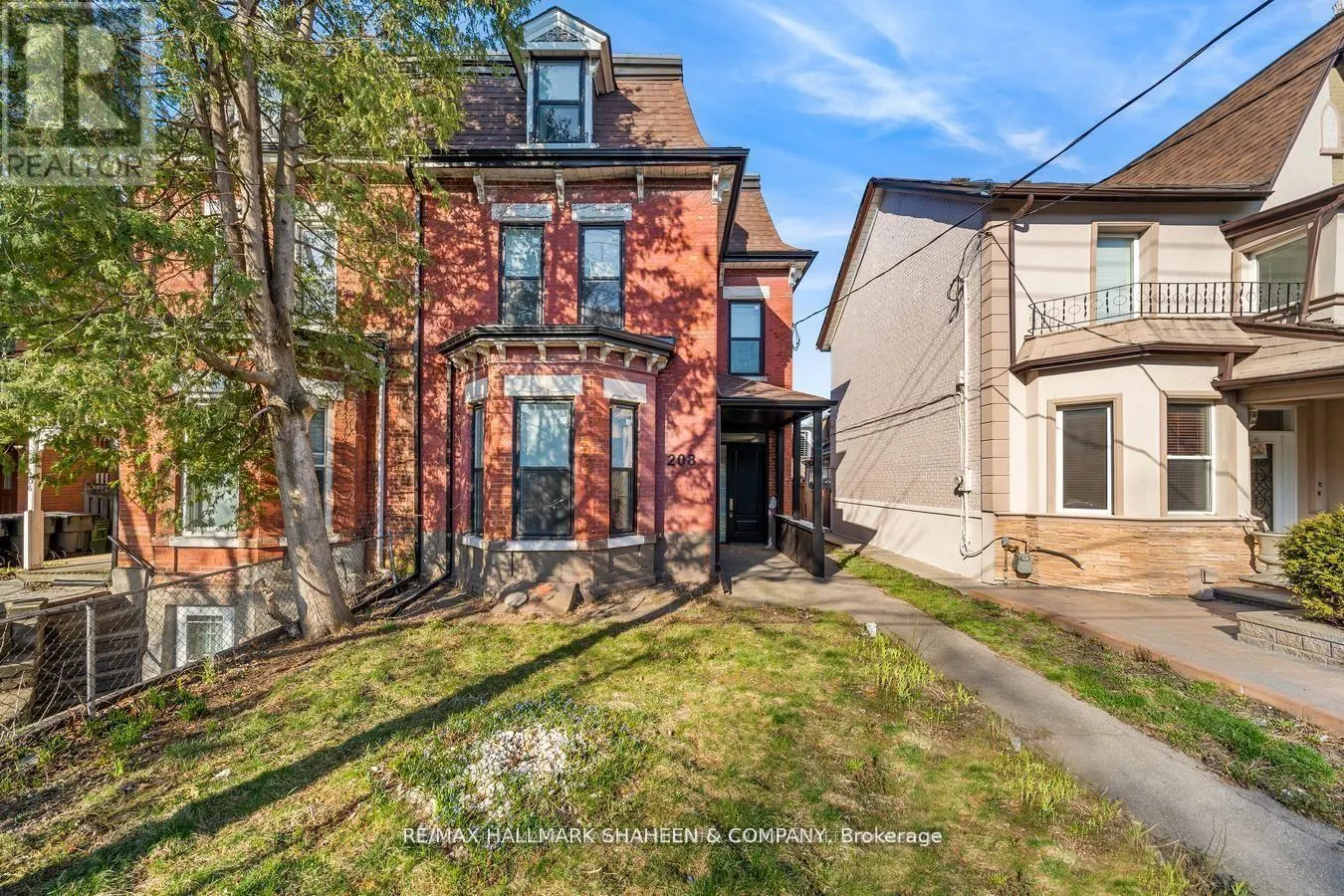 A - 208 DOVERCOURT ROAD