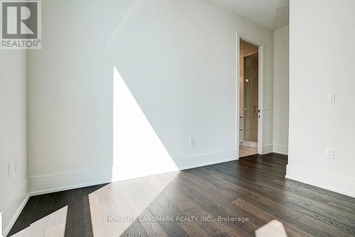 PH 01 - 1 YORKVILLE AVENUE