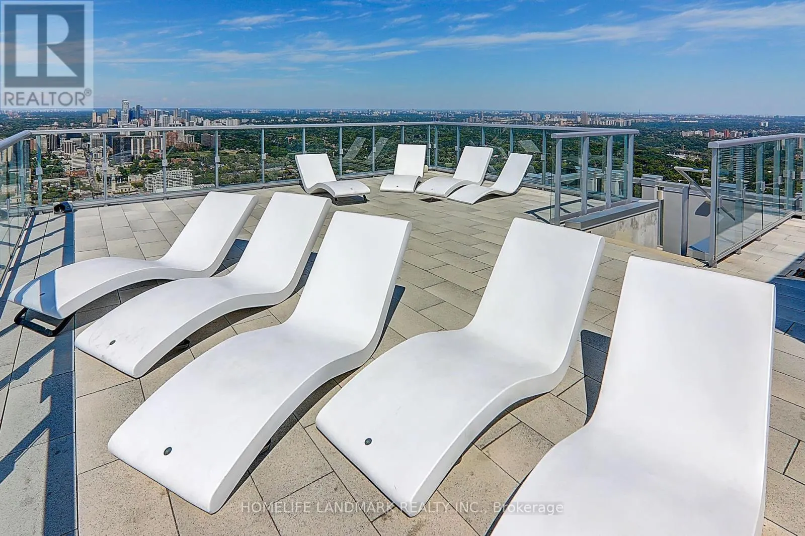 PH 01 - 1 YORKVILLE AVENUE