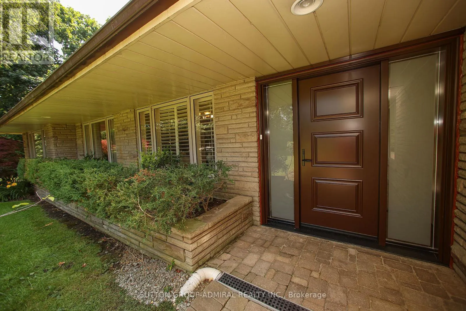 91 FOREST GROVE DRIVE