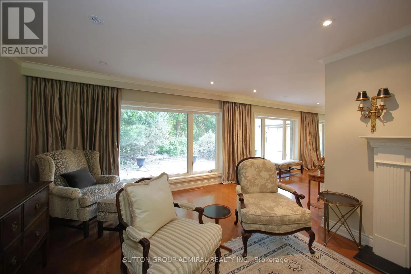 91 FOREST GROVE DRIVE