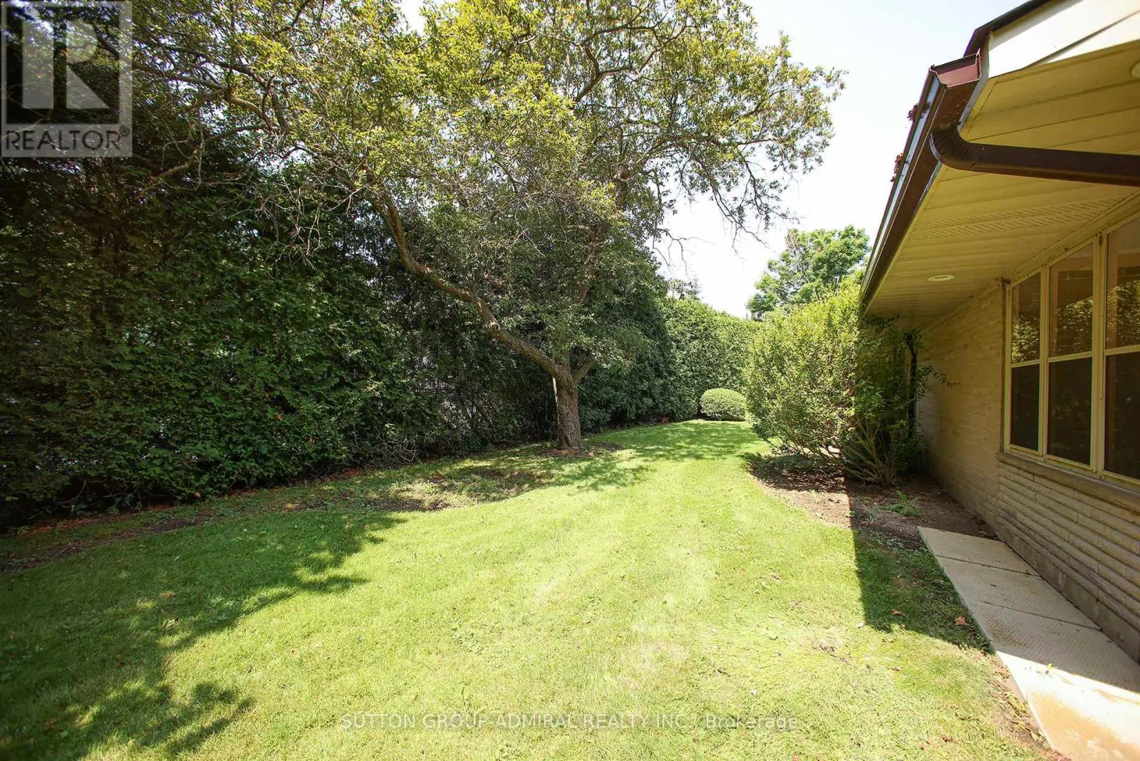 91 FOREST GROVE DRIVE