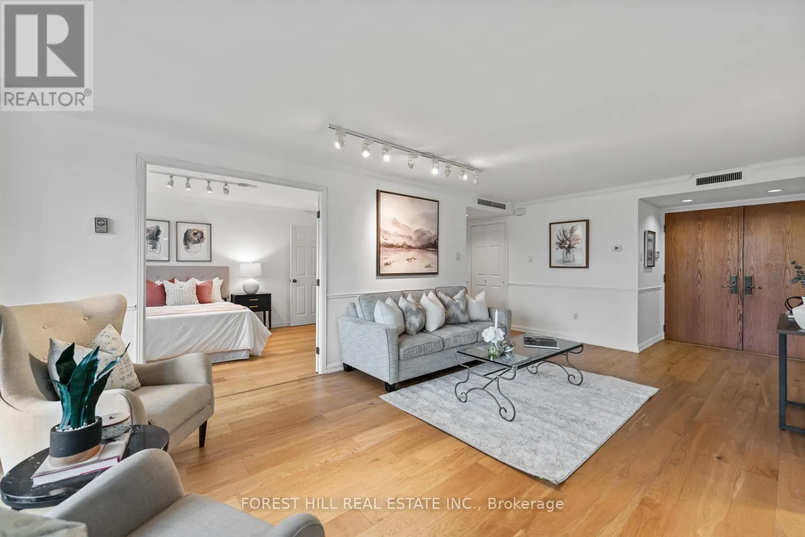 417 - 3900 YONGE STREET