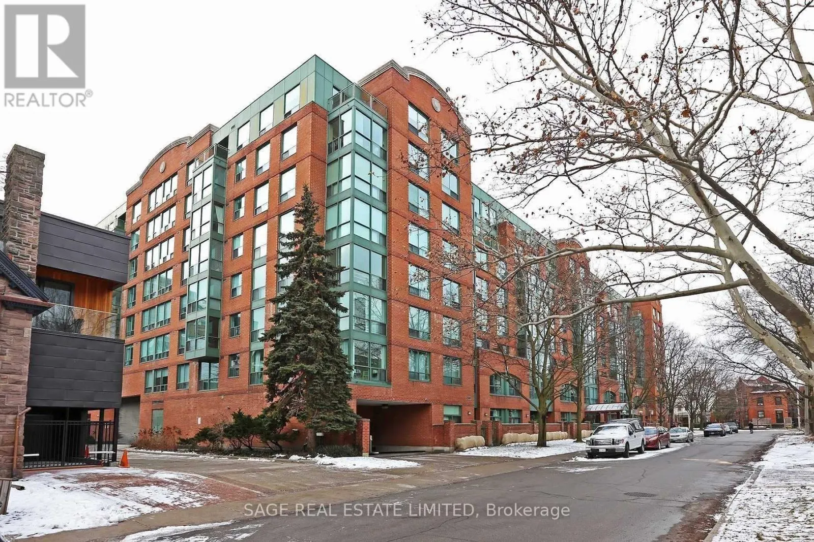 813 - 95 PRINCE ARTHUR AVENUE