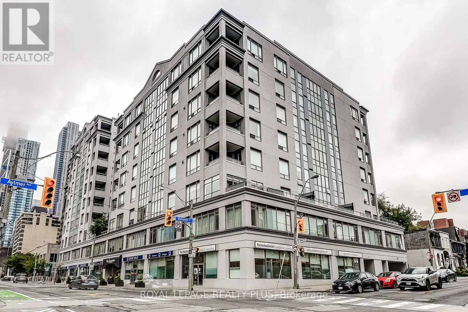 715 - 980 YONGE STREET