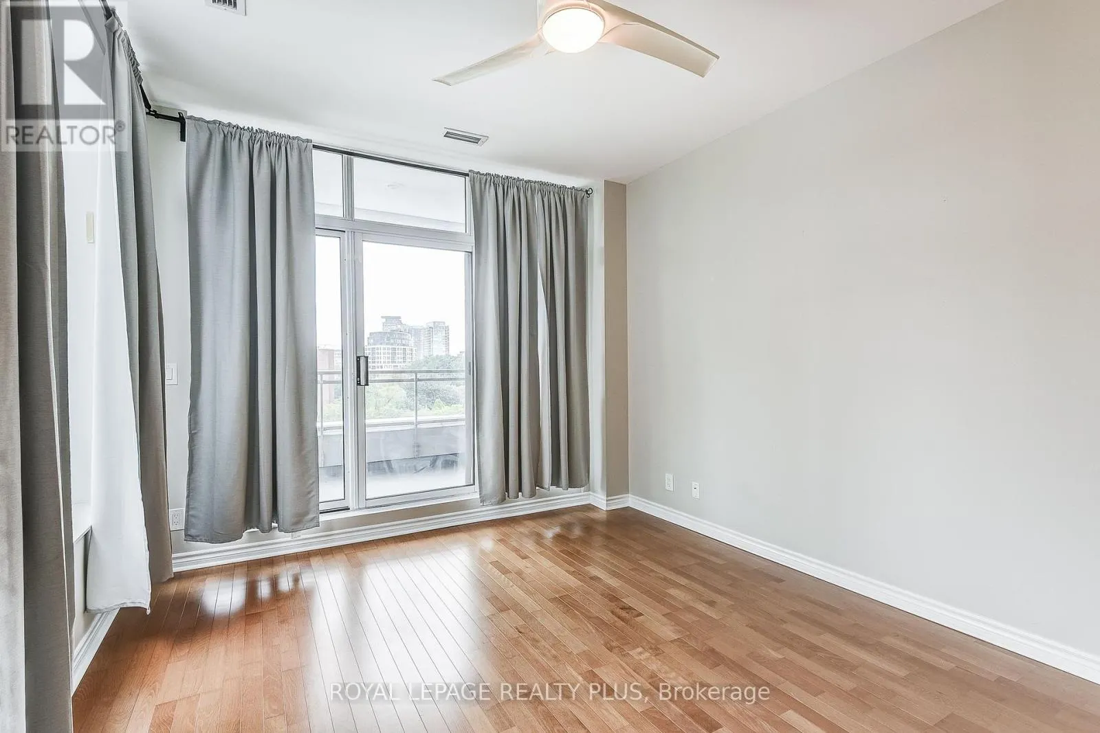 715 - 980 YONGE STREET