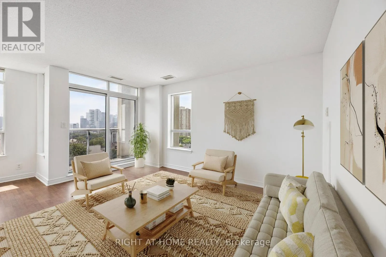 1203 - 225 WELLESLEY STREET E