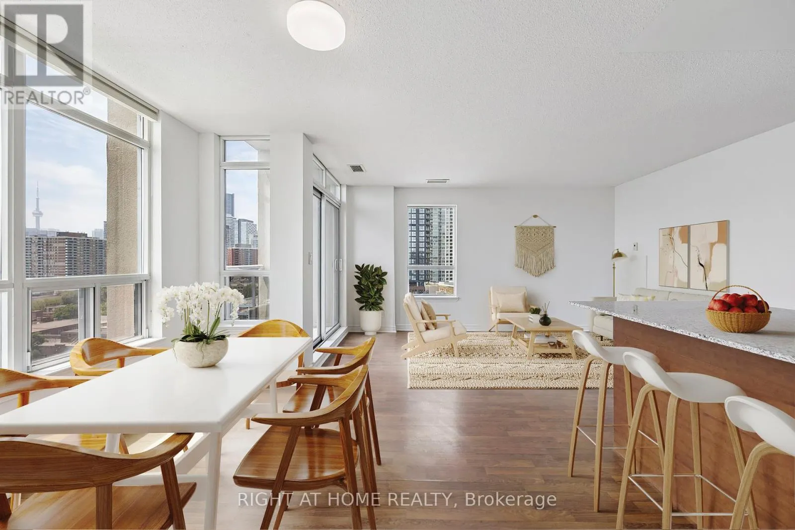 1203 - 225 WELLESLEY STREET E