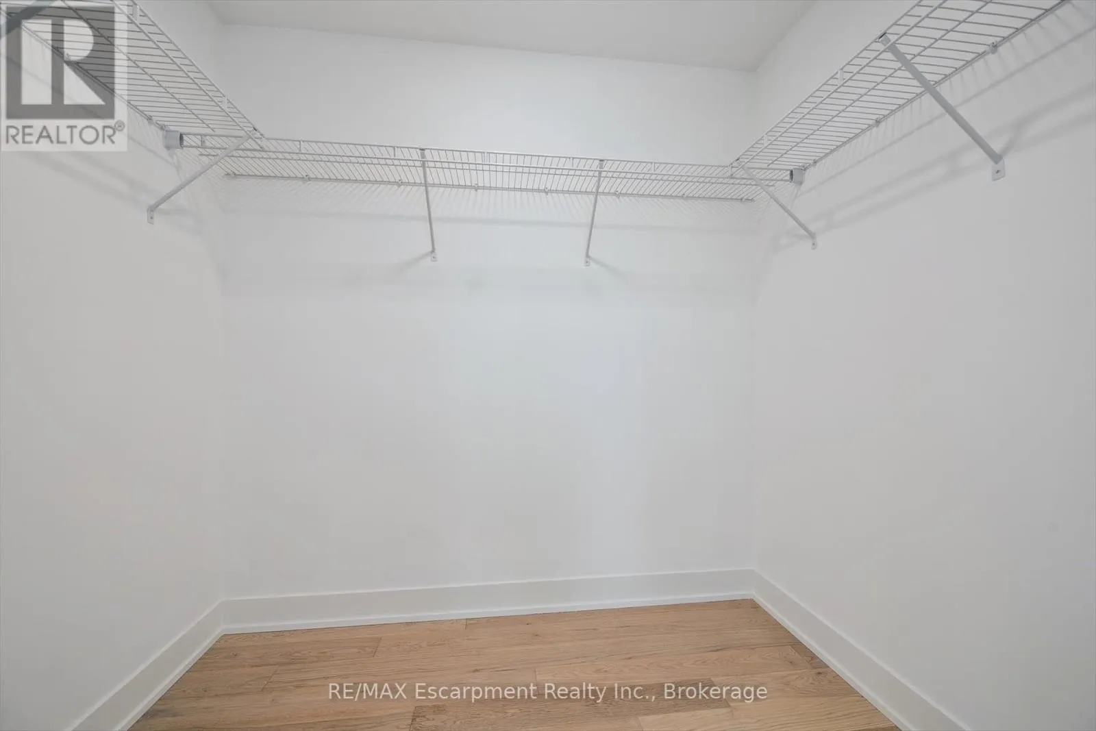 201 - 200 KEEWATIN AVENUE, #201