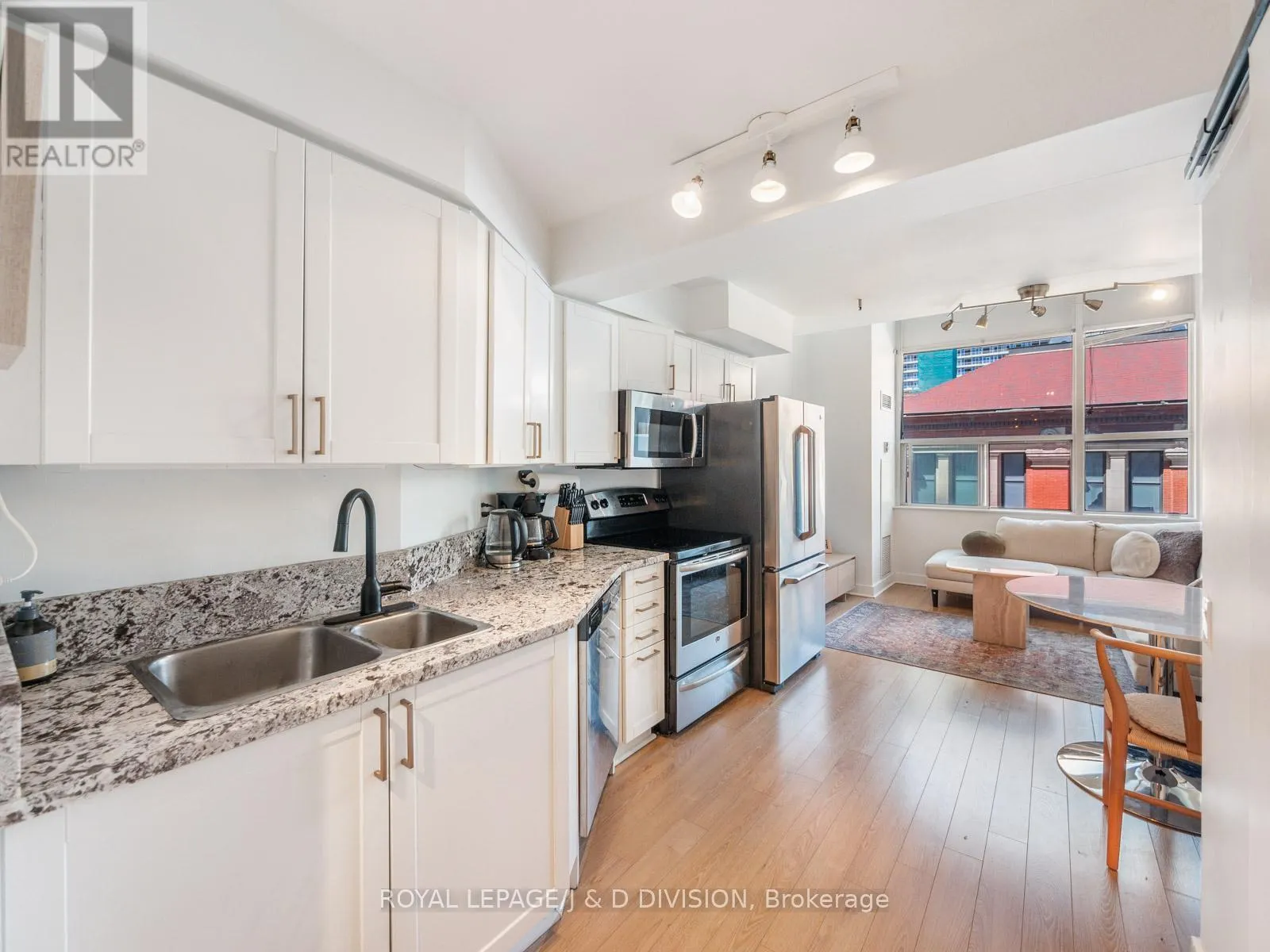 308 - 77 LOMBARD STREET