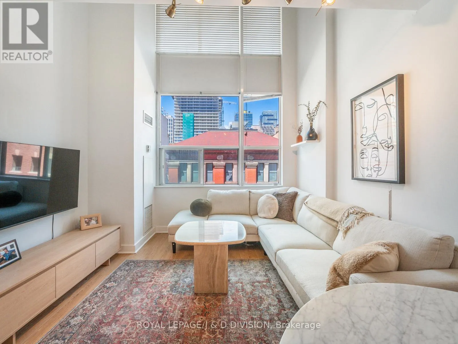 308 - 77 LOMBARD STREET