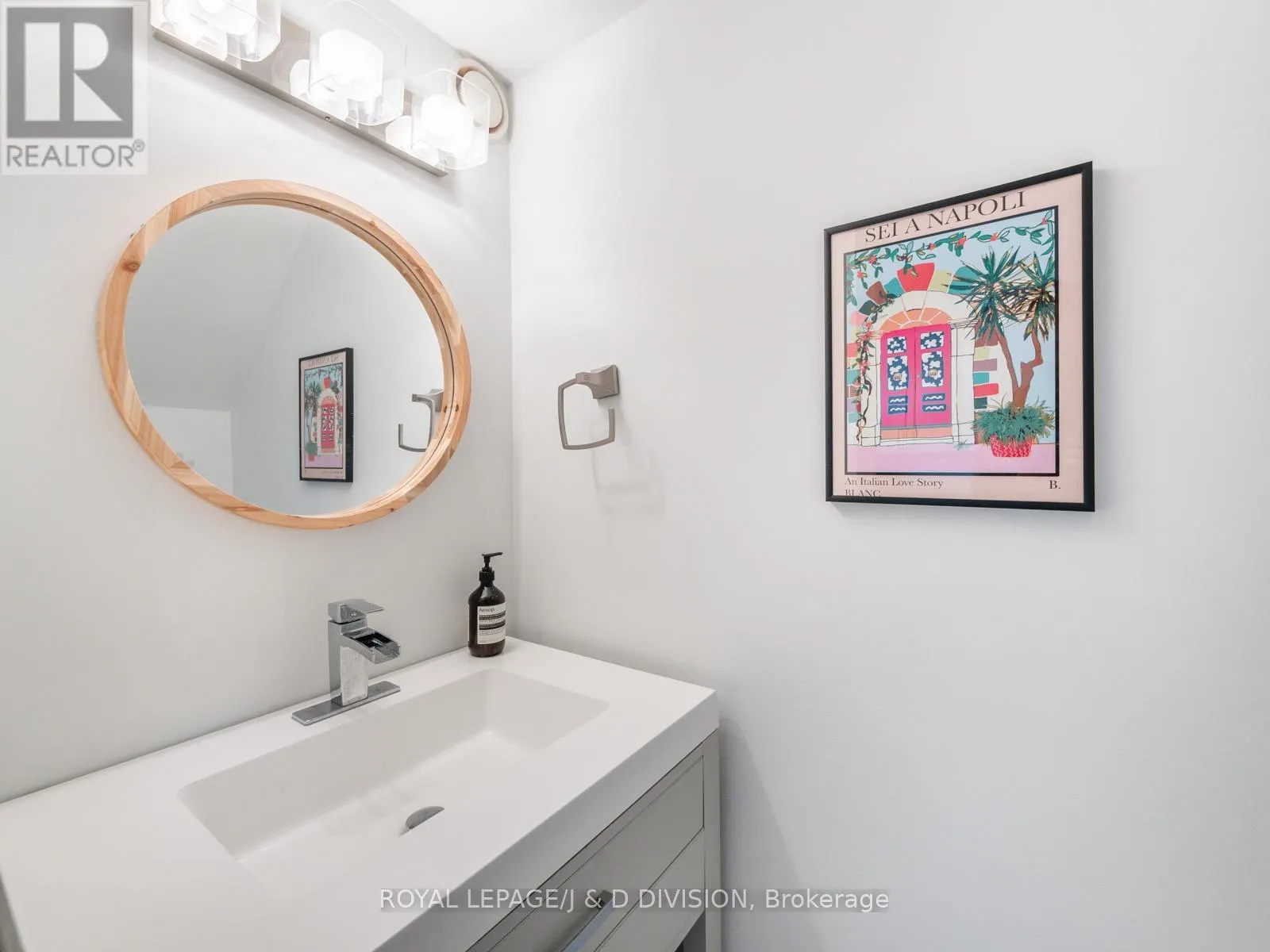 308 - 77 LOMBARD STREET