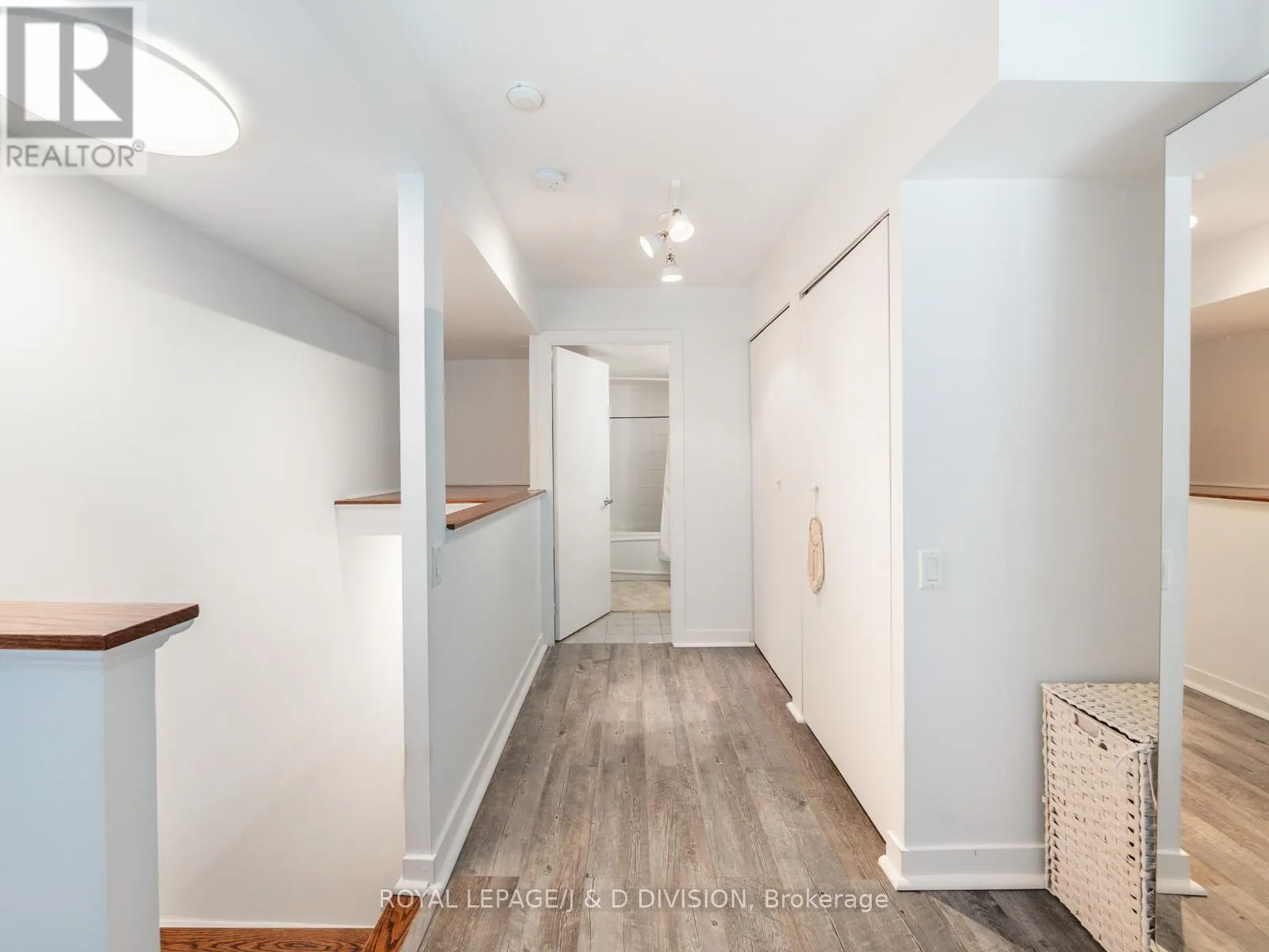 308 - 77 LOMBARD STREET