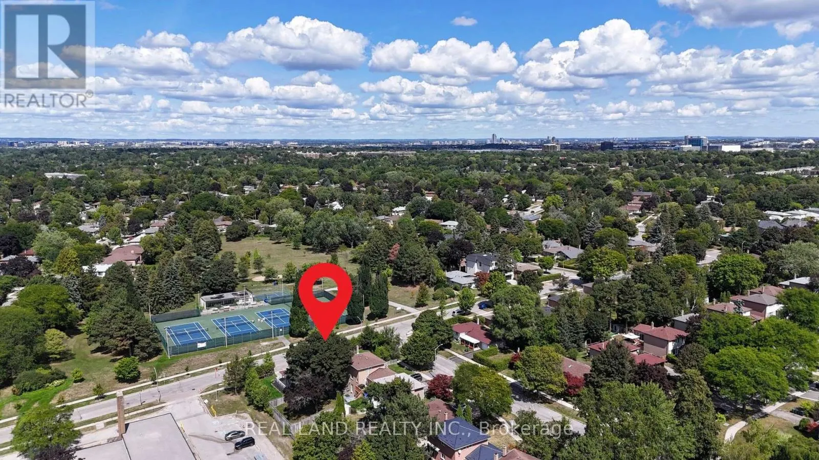 38 CRESTHAVEN DRIVE