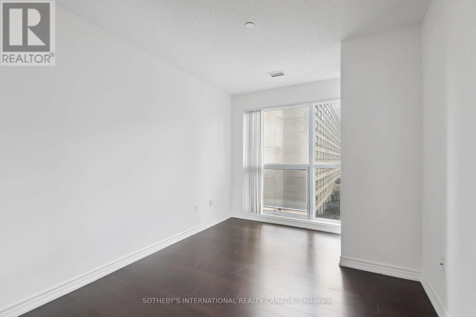 602 - 386 YONGE STREET