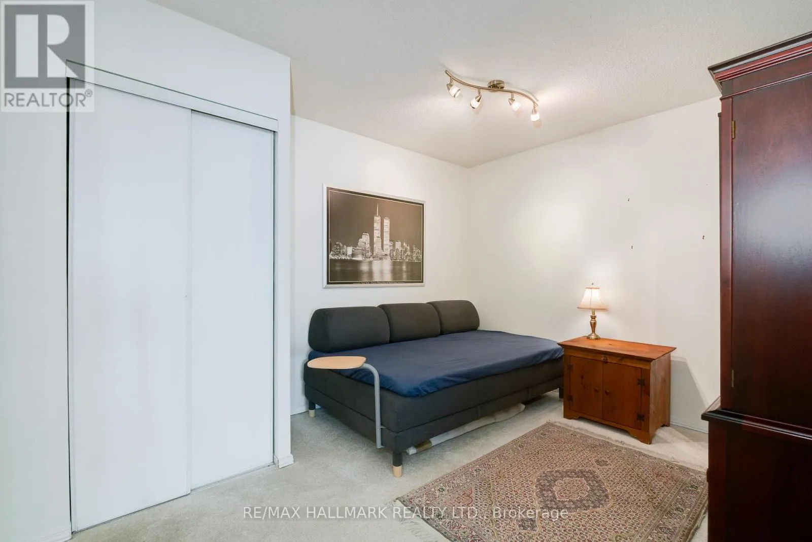 1616 - 30 GREENFIELD AVENUE