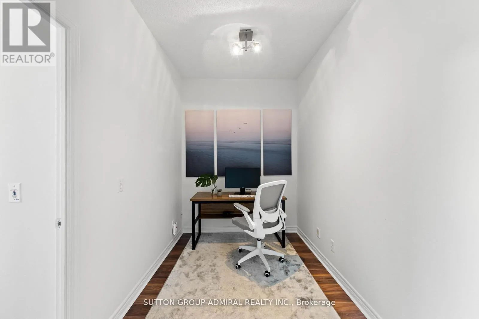 210 - 51 LOWER SIMCOE STREET