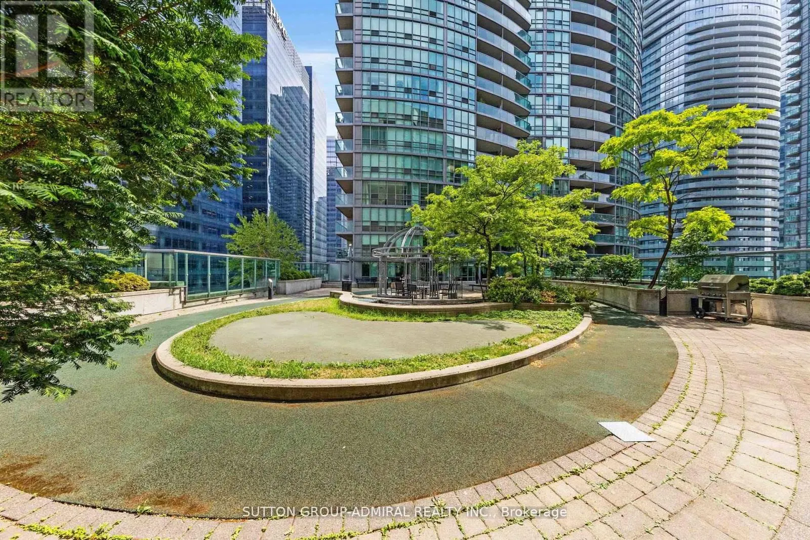 210 - 51 LOWER SIMCOE STREET