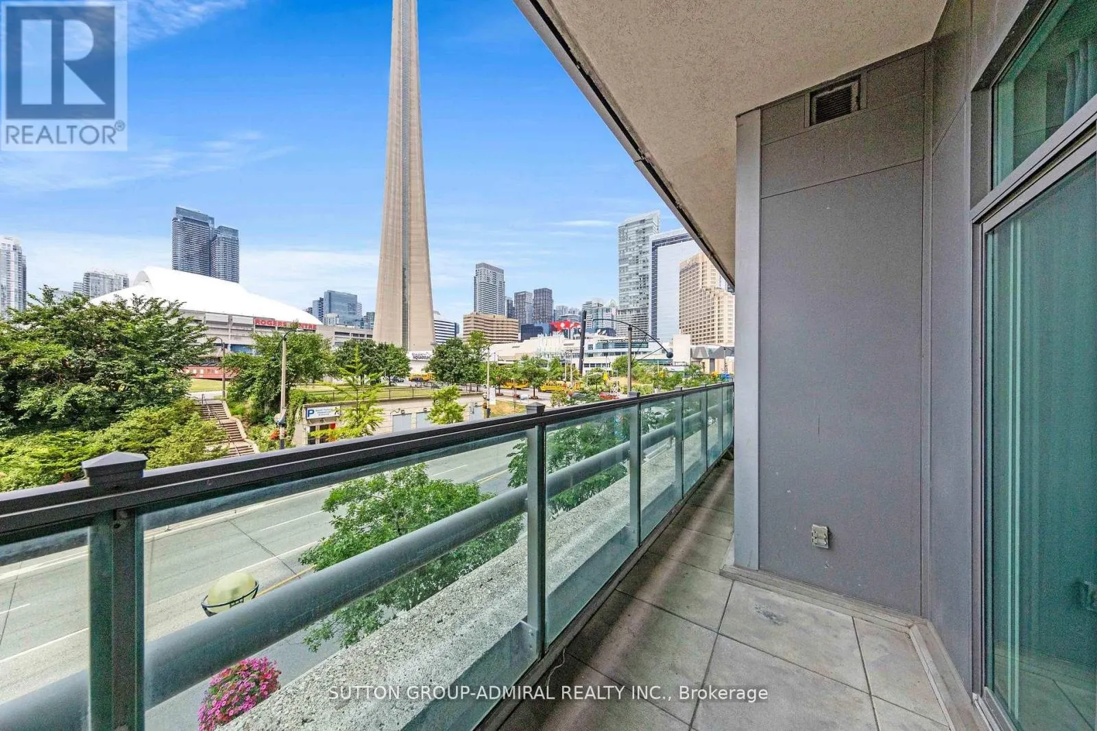 210 - 51 LOWER SIMCOE STREET