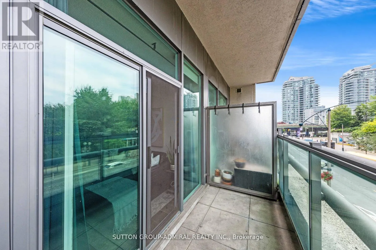 210 - 51 LOWER SIMCOE STREET