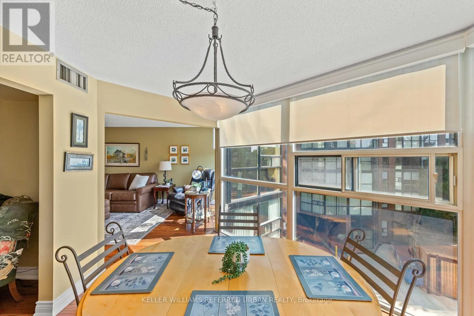 413 - 705 KING STREET W