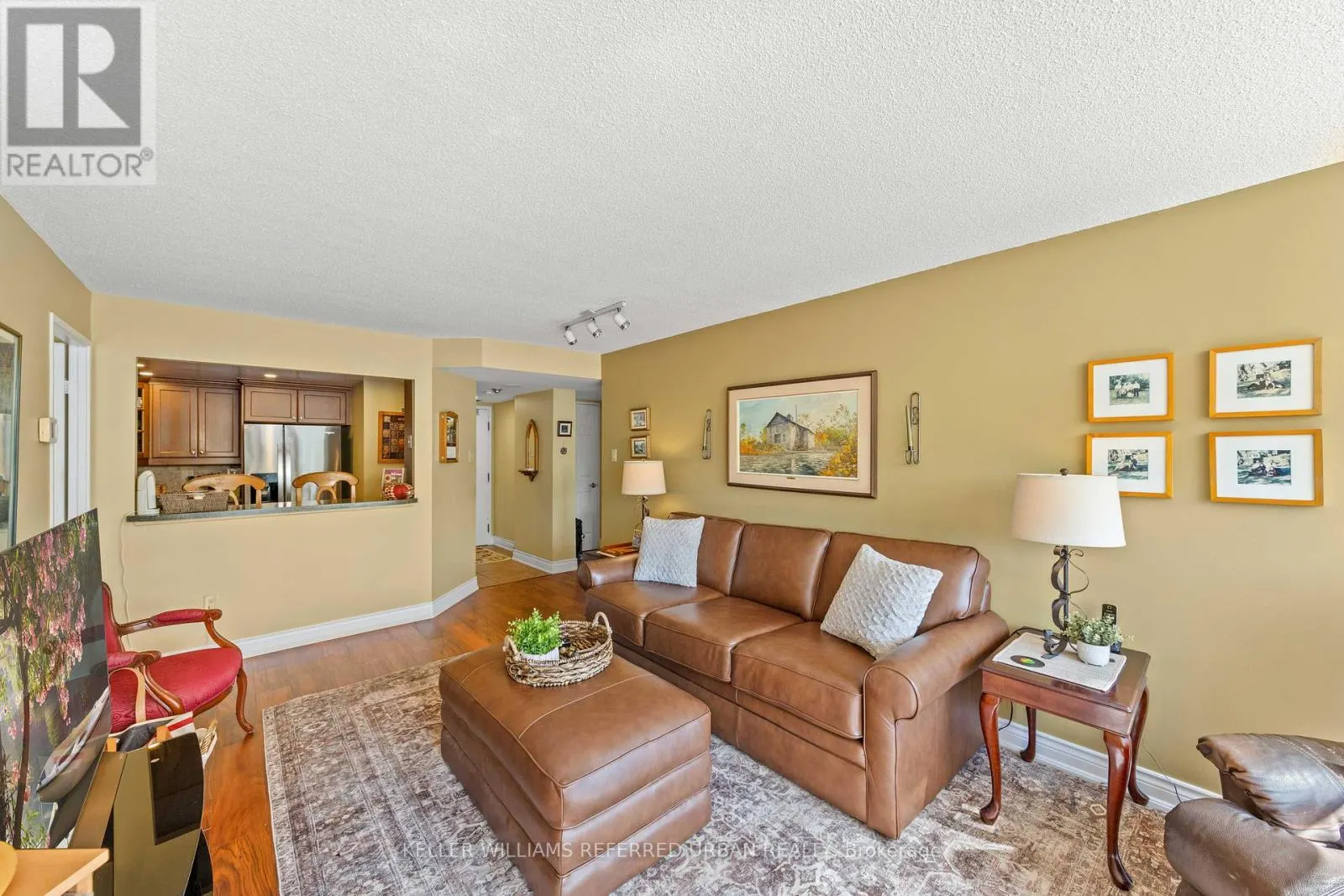 413 - 705 KING STREET W