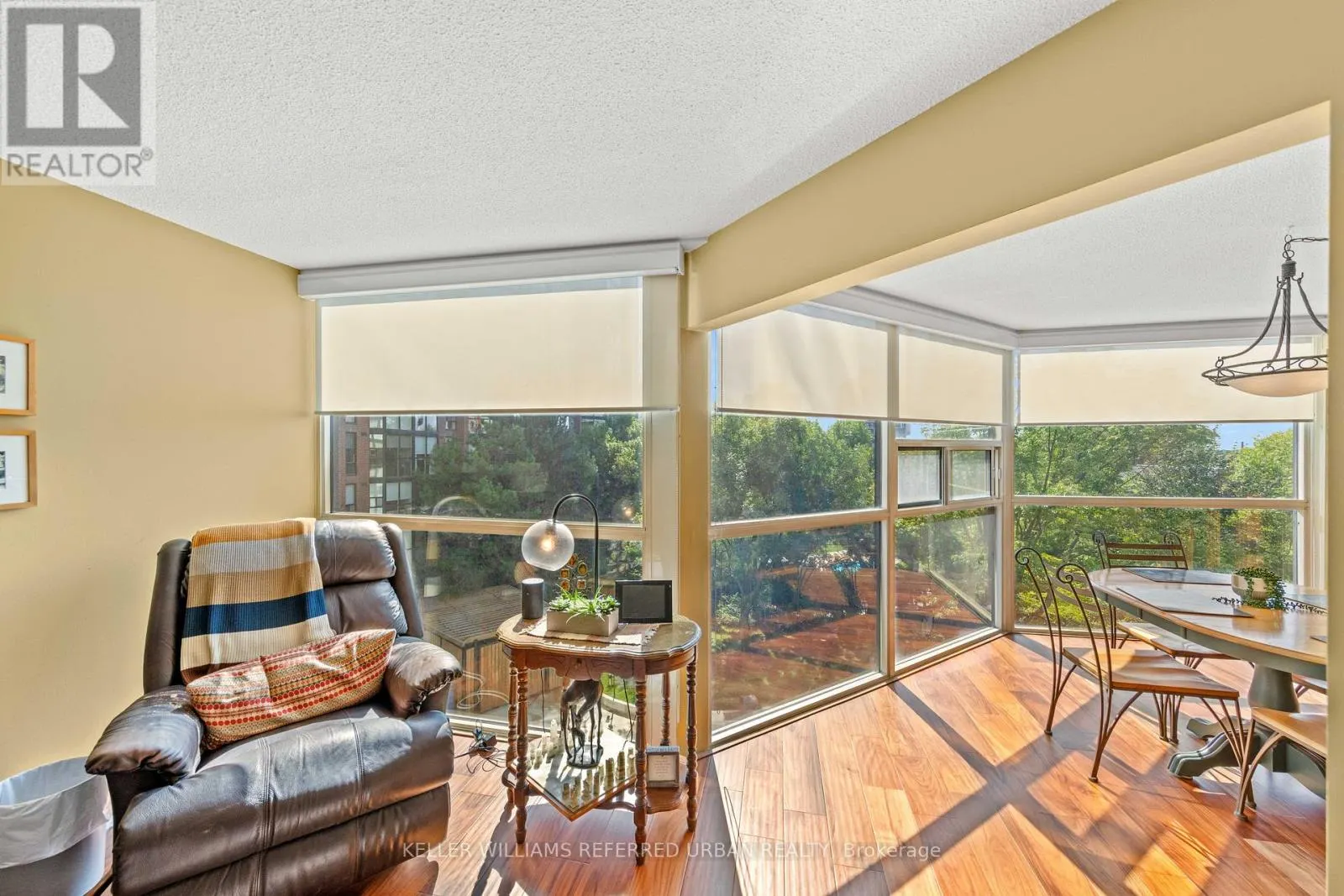 413 - 705 KING STREET W