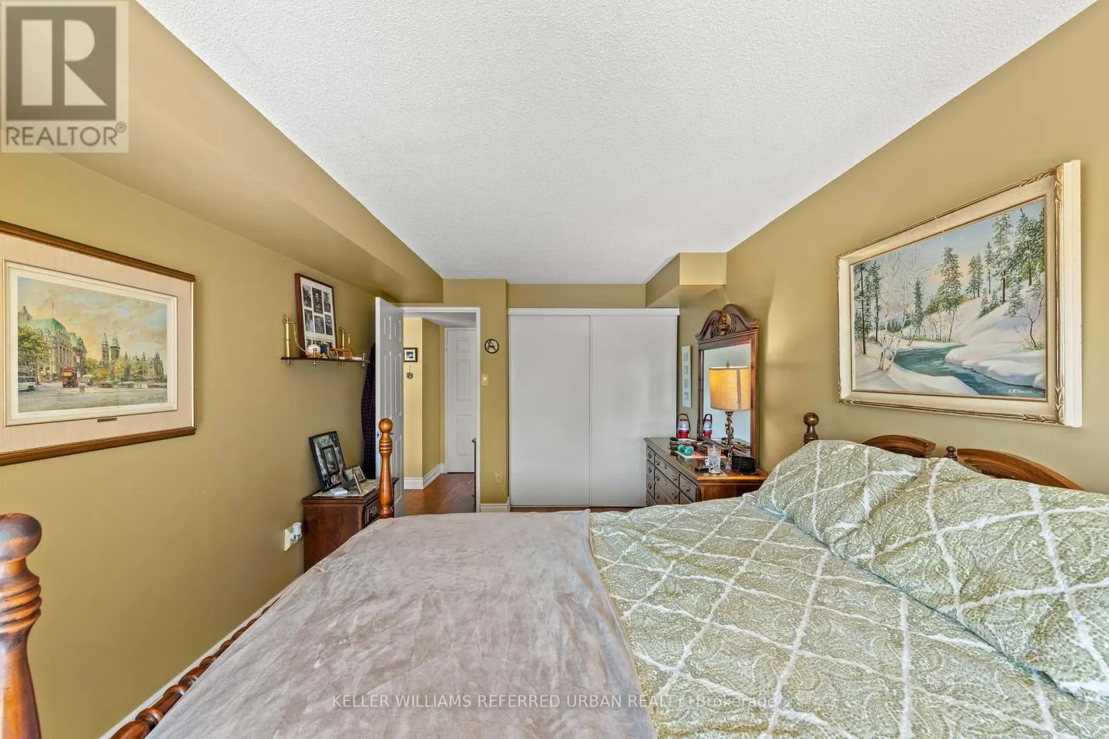 413 - 705 KING STREET W