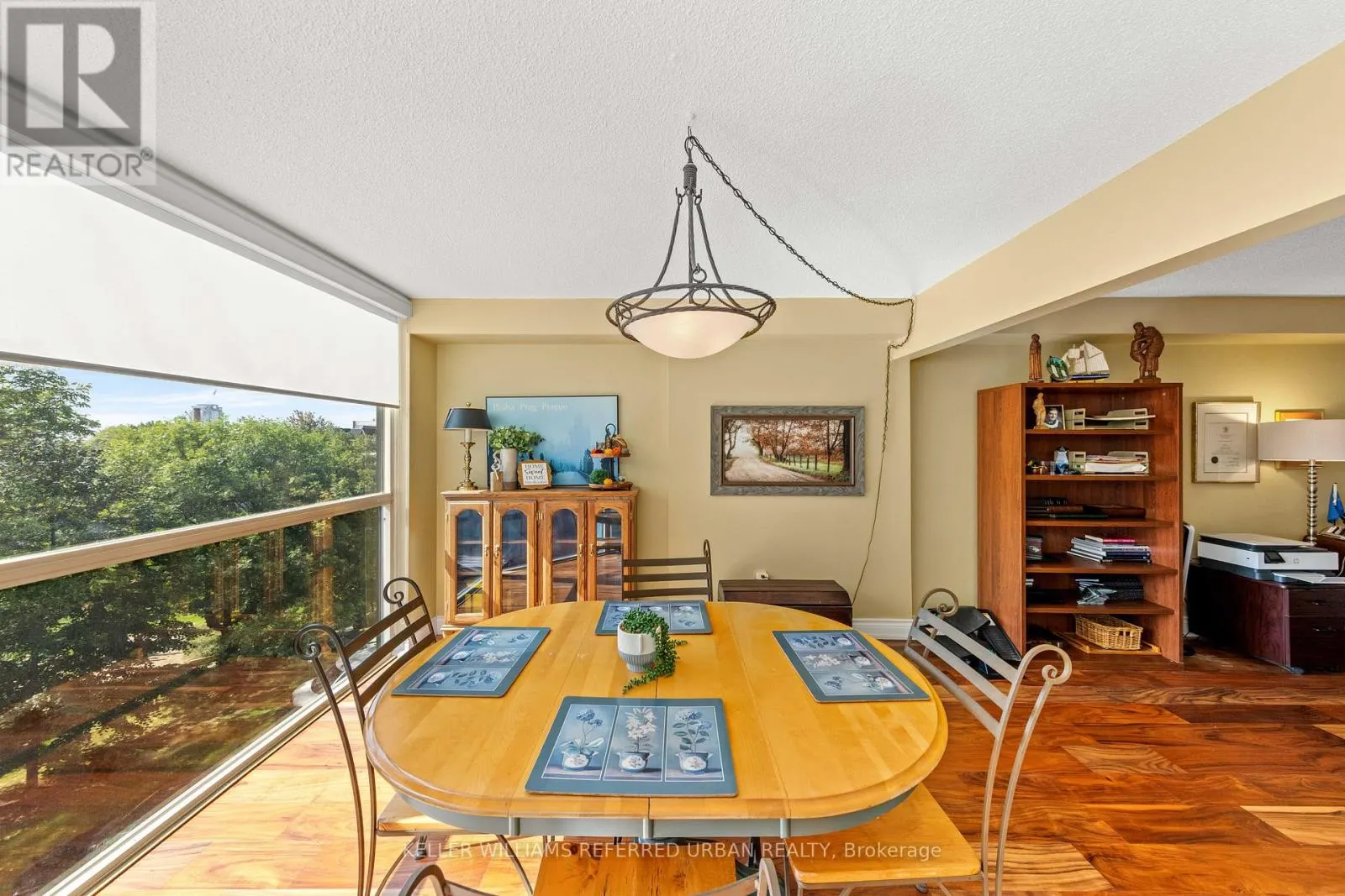 413 - 705 KING STREET W