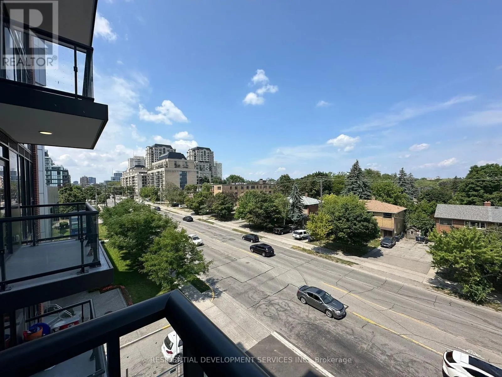 519 - 699 SHEPPARD AVENUE E