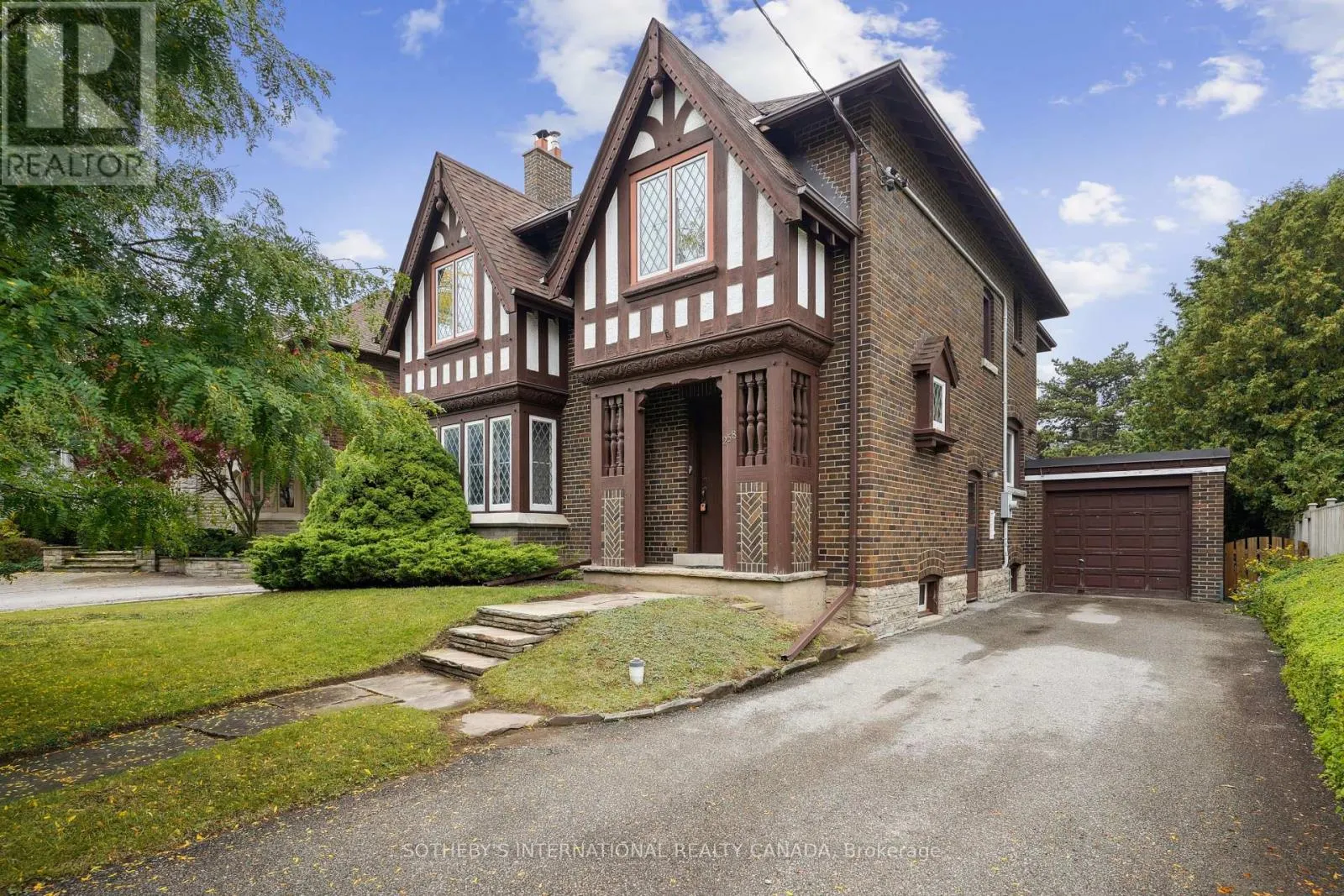 258 LYTTON BOULEVARD