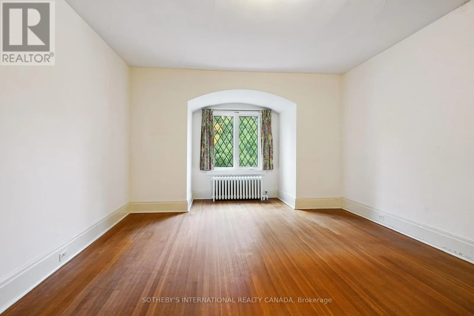 258 LYTTON BOULEVARD