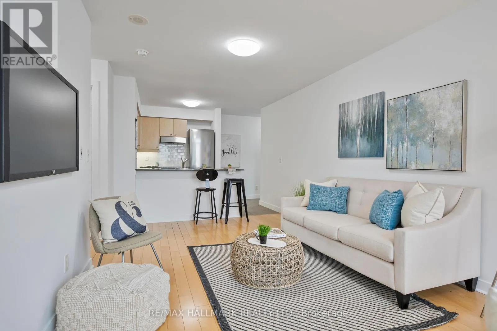 906 - 50 LYNN WILLIAMS STREET