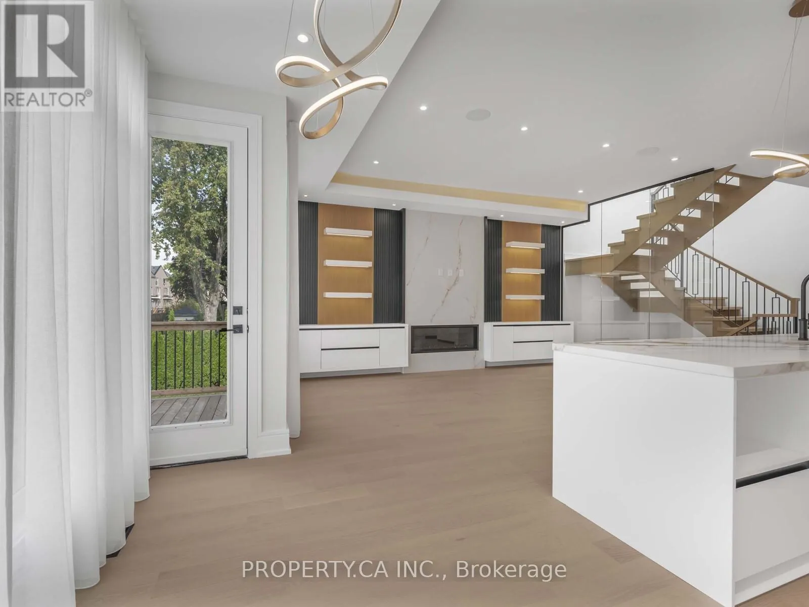 68 LYNNHAVEN ROAD