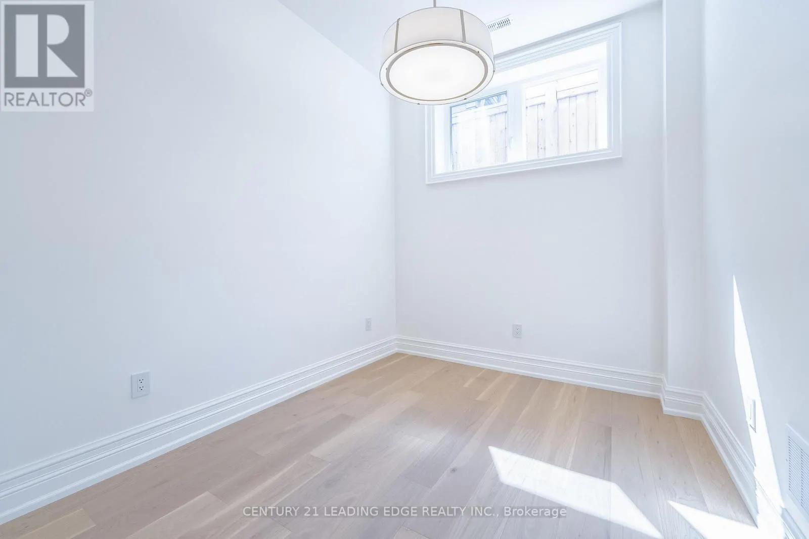 22 KING HIGH AVENUE