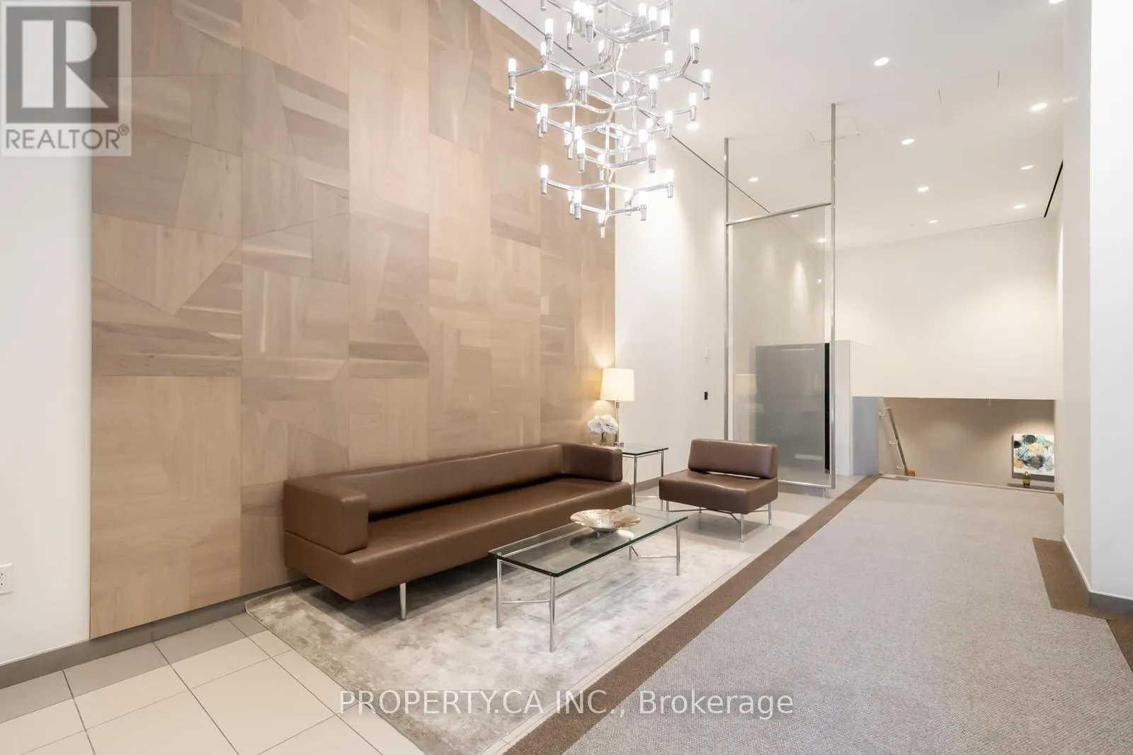 606 - 55A AVENUE ROAD