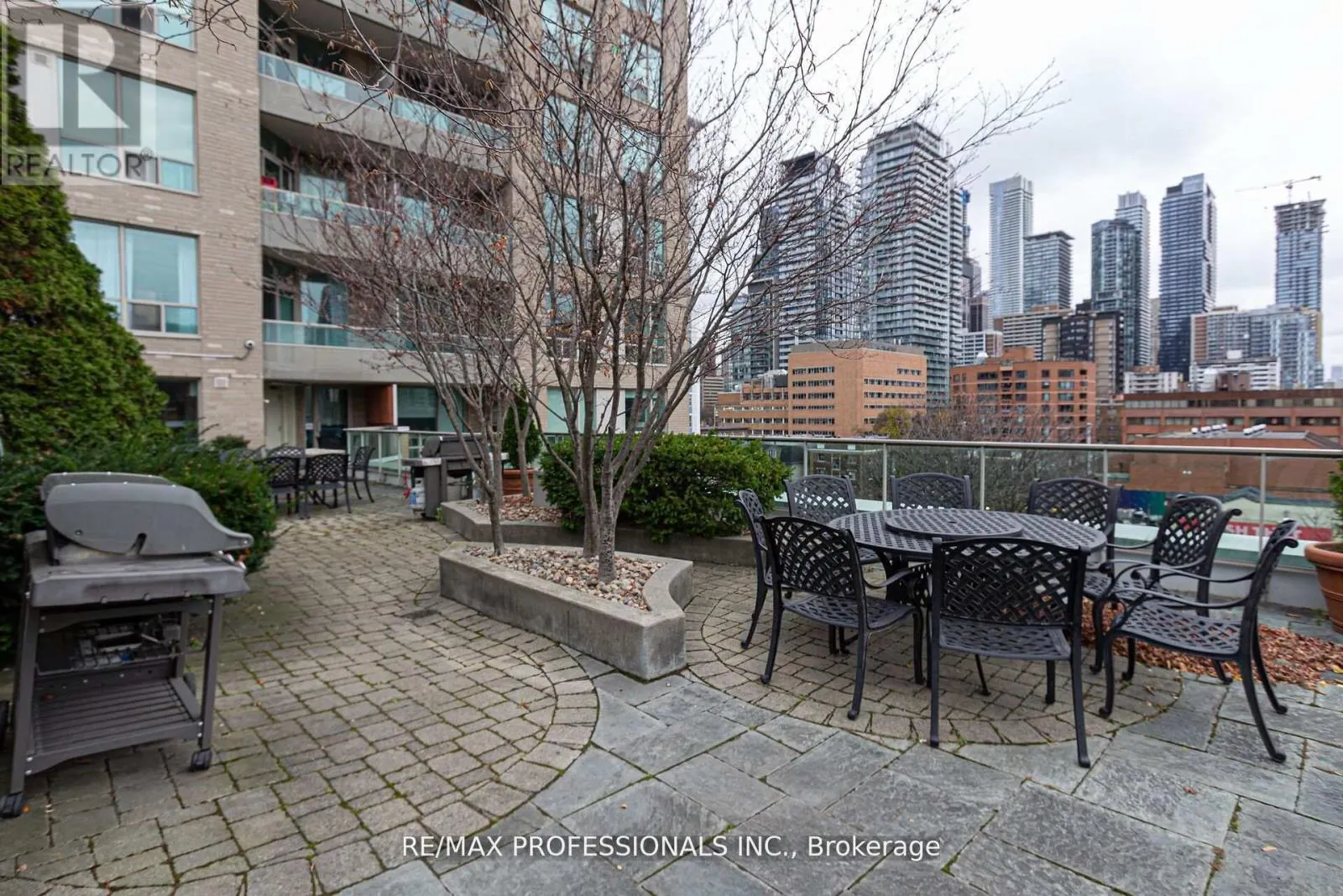 1007 - 70 ALEXANDER STREET