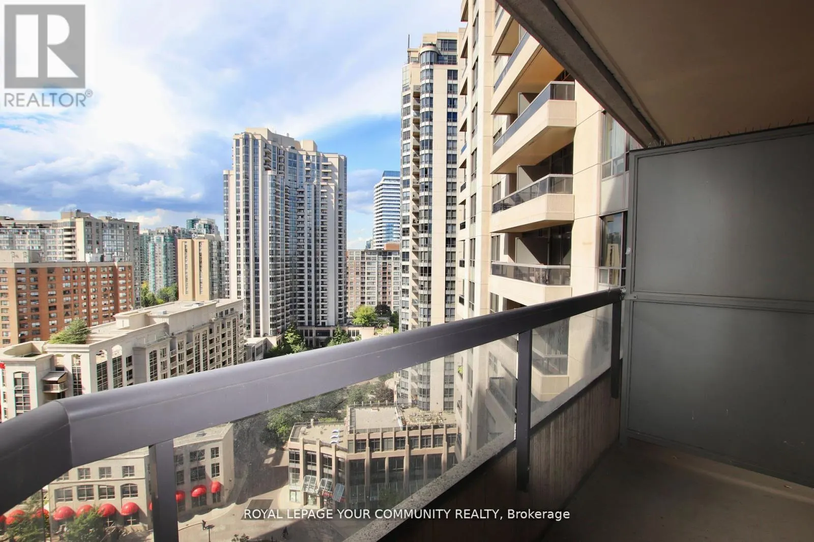 1629 - 15 NORTHTOWN WAY
