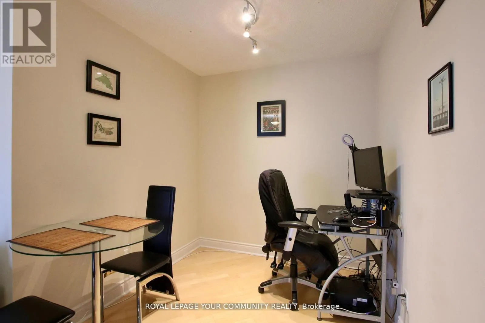 1629 - 15 NORTHTOWN WAY